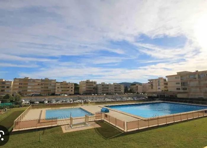 Marco Polo - Studio Neuf Avec Parking & Piscines